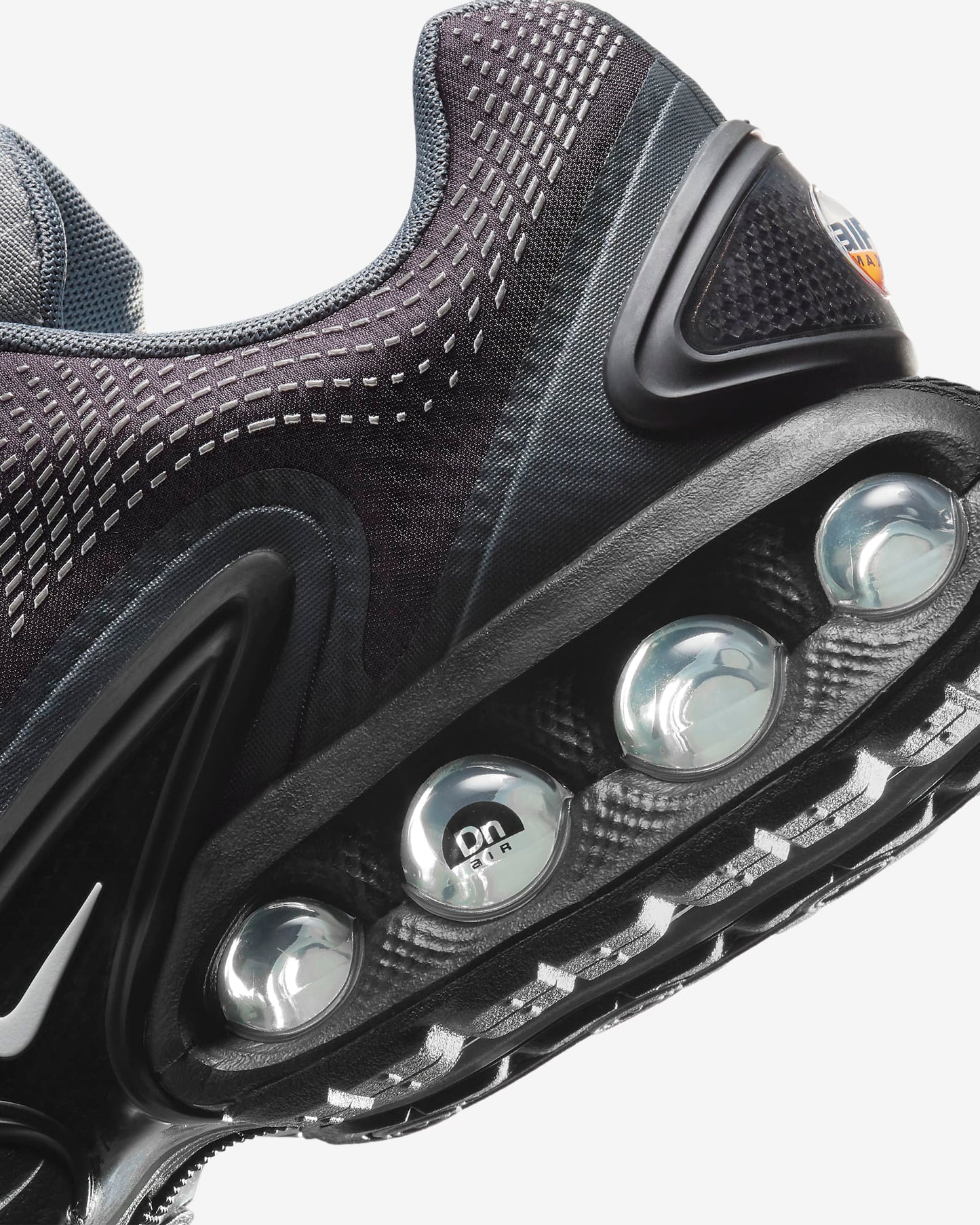 Nike Air Max DN Winterized Shoes